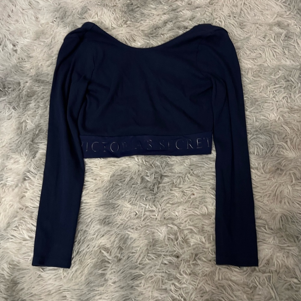 Victoria secret long sleeve top - Picture 3 of 10